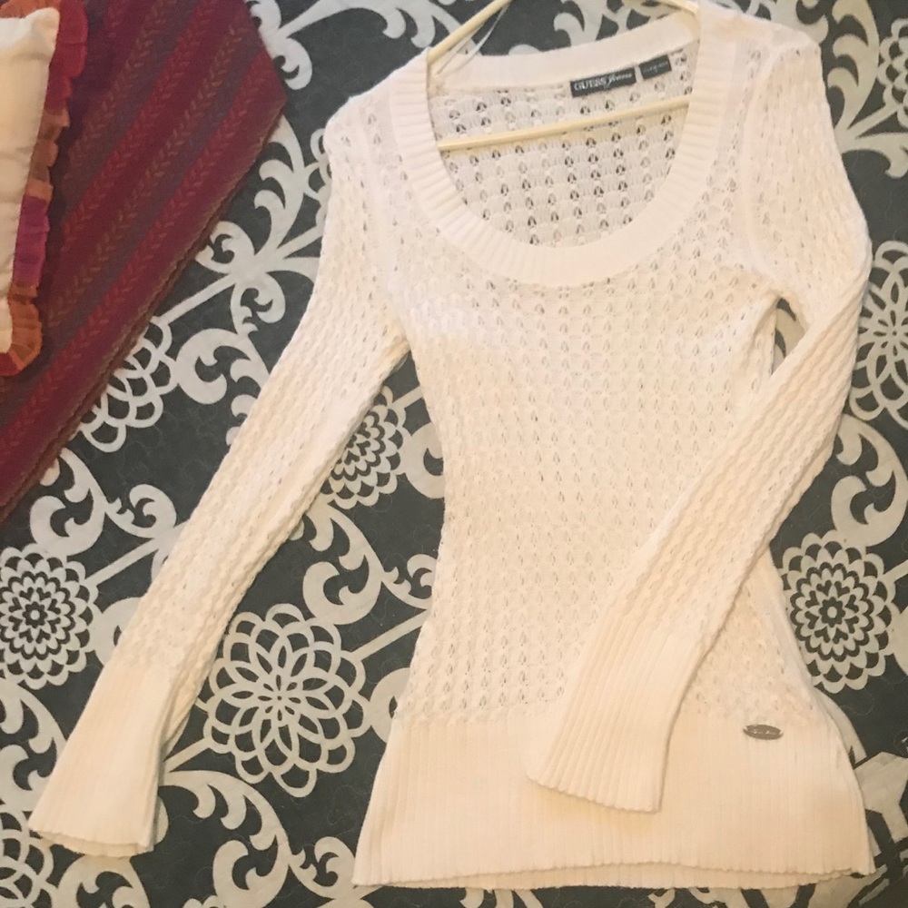 GUESS Jeans- White Scope Neck Knit Sweater Size: M